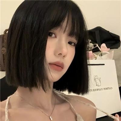大山里的春天 海报
