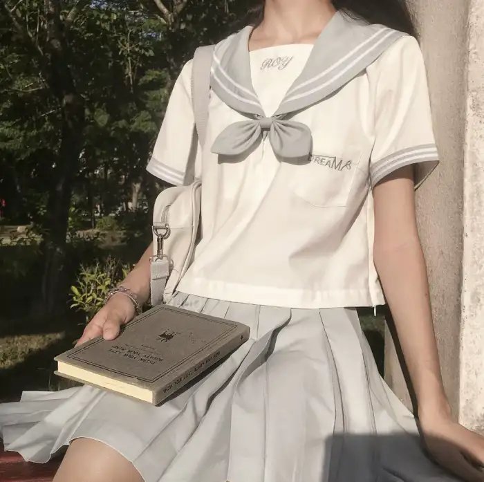 恐龙谷大屠杀 海报
